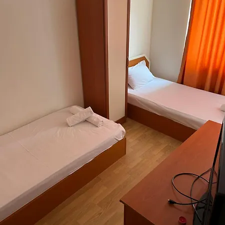 Hotel стоянови